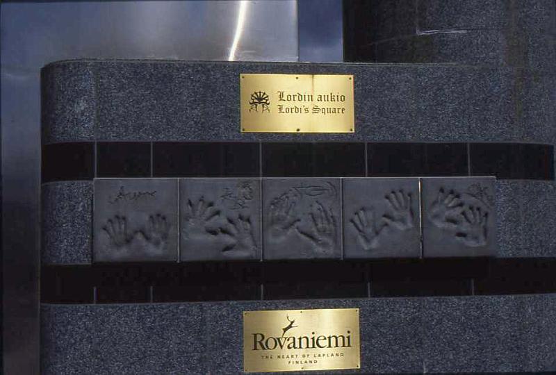 28-Rovàniemi,piazza Londin,14 giugno 2008.jpg